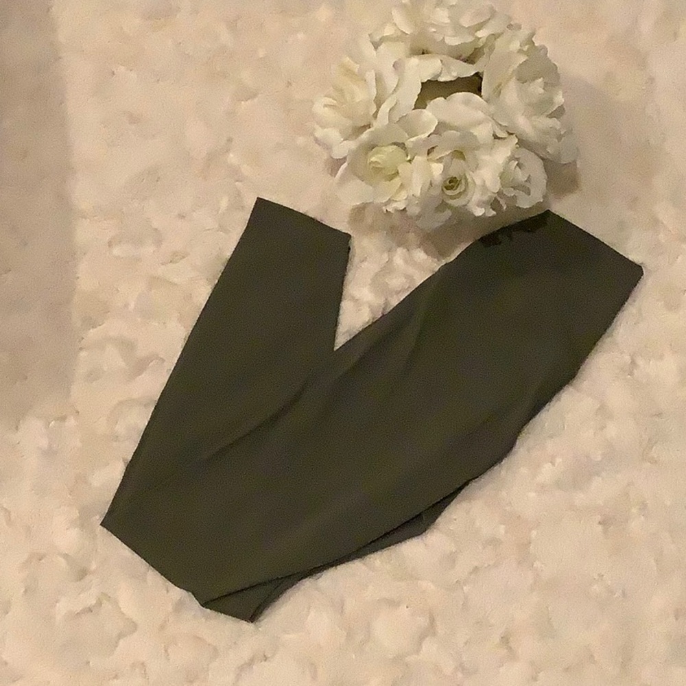 New no tags RELYV sz small green leggings